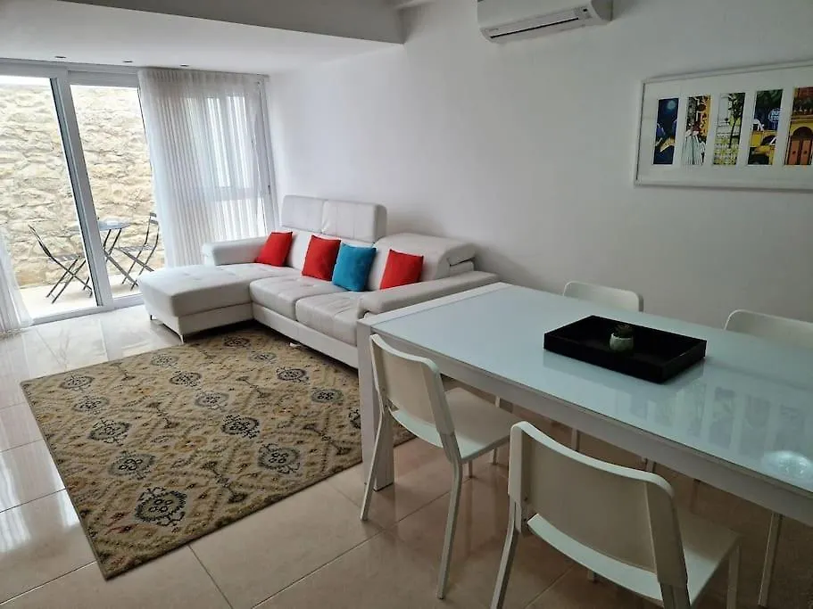 The Caves Cosy Apartment 1 Saint Julian's